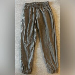Magaschoni Joggers olive Size XS fits like a S 100% Tencel Lyocell High Waist